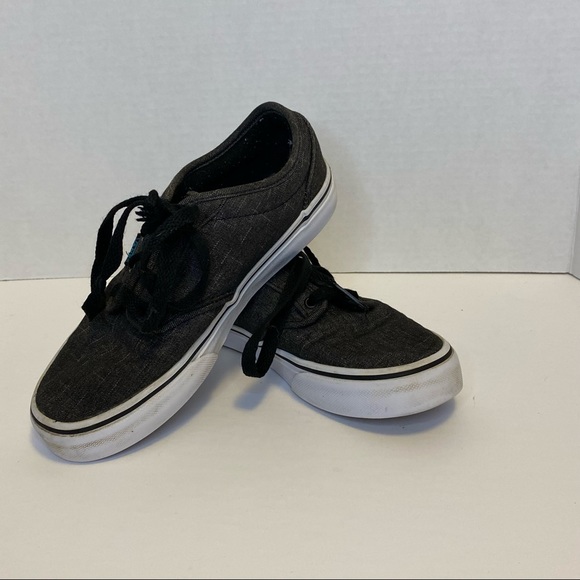 Vans Off The Wall Canvas Low top Sneaker Charcoal Grey Size 2 Boys (Unisex)
